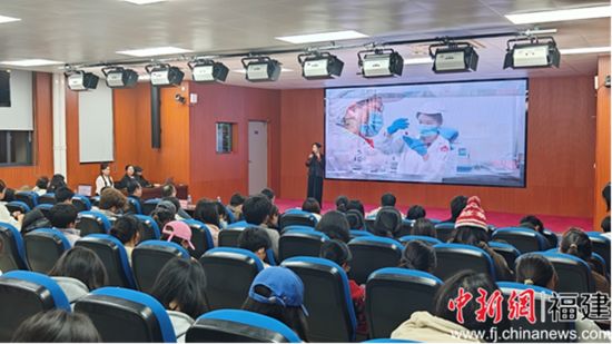 福建江夏学院活动现场